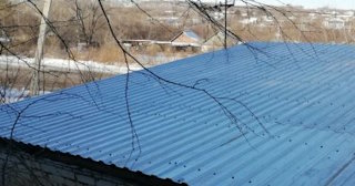 Демонтаж поликарбоната с крыши в Кропоткине - услуги по доступной цене от 632 рублей