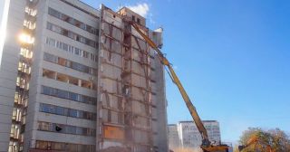 Демонтаж многоэтажного дома Кропоткин, цена от 3737 руб.
