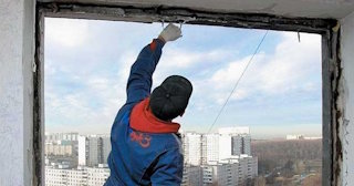 Демонтаж остекления балкона в Кропоткине - цена от 579 руб. - Сварной-Крп