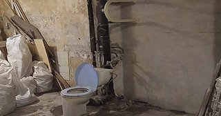 Демонтаж сантехкабины в панельном доме - цена от 1053 рублей | Сварной-Крп